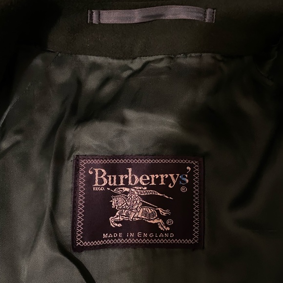 Burberry’s vintage wool coat - Picture 4 of 5